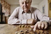 Praca dla emeryta - trudne finanse osób starszych